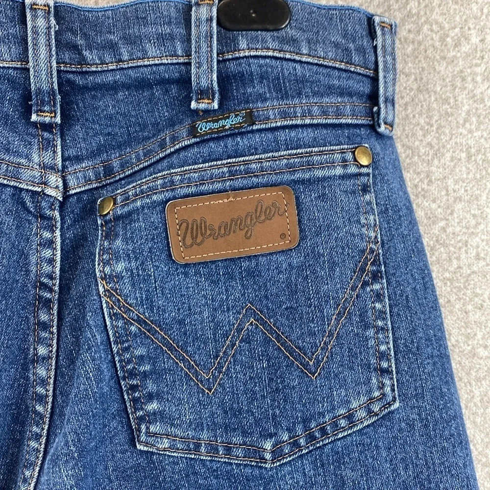 Rock 47 By Wrangler cowboy cut
